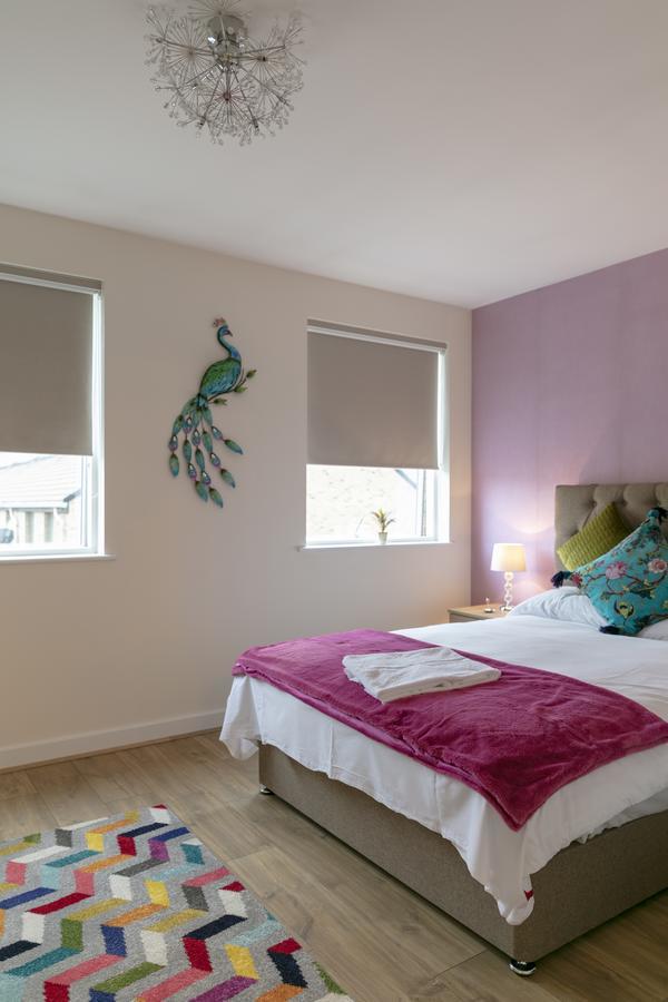 Modern & Exquisite Trumpington Townhouse With Parking & 5 Mins To Papworth Hospital CBG Екстериор снимка